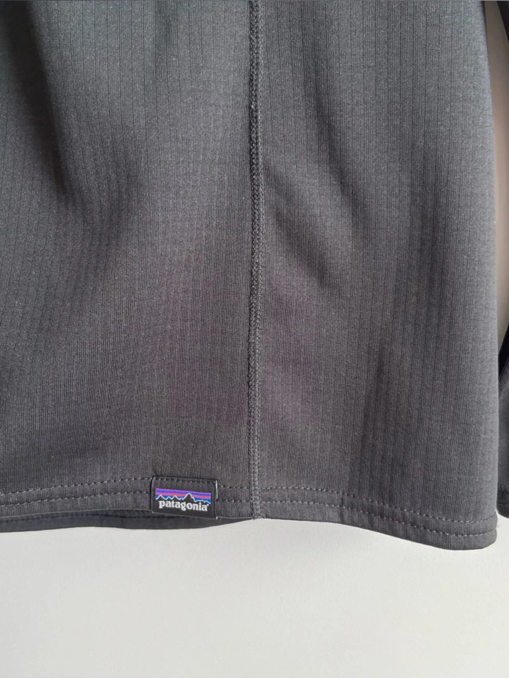Patagonia Black Capilene Base Layer Midweight Quarter Zip Size Large - Picture 4 of 7